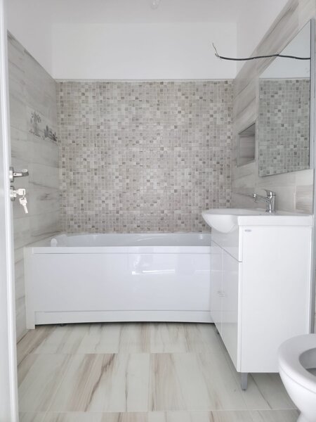 Galeriile Titan, intersectie Grigorescu cu Rebreanu, vav metrou si parc IOR